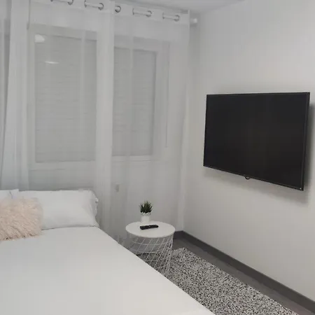 Casa Gascona Con Parking, Wifi Y Netflix Gratis!! By Delabra Apartments Oviedo Exterior foto